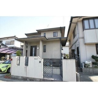 大府市　4LDK・駐車場1台・専用庭付の戸建て賃貸！　備え付けの...