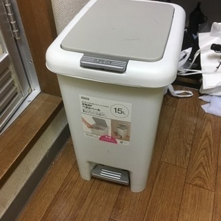 ニトリ ゴミ箱(GW中のみ)