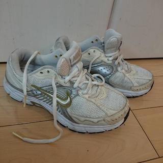 NIKEレディーススニーカー