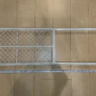 5/6まで 突っ張り棚の画像