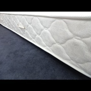シモンズ ニューフィット セミダブル  マットレスのみの画像