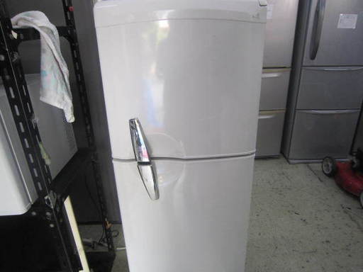 MITUBISHI MR-14M-W 三菱冷蔵庫136L　２００７年製