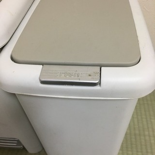 ゴミ箱ペールの画像