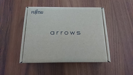 ★新品・未使用　富士通　arrows M04 premium 白