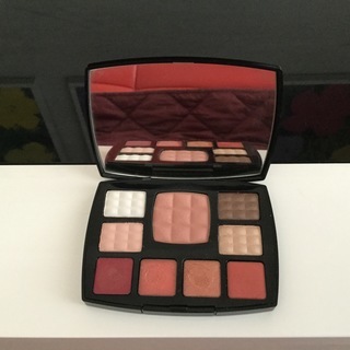 値下げしました！シャネル トラベルメイクアップパレット