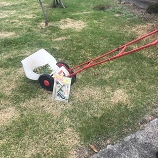 手押し芝刈り機