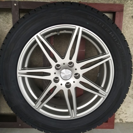 [値下げ中]未使用スタッドレスタイヤ(235/55 R18)+中古アルミホイール 4本セット ハリアー30系