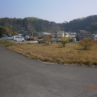 日当たり良好！！資材置場！！＆月極駐車場一台からでもOK！！