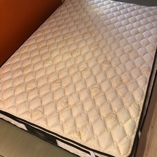 (ほぼ新品、引き取り限定)Serta ダブルサイズ マットレス+ベッドパット