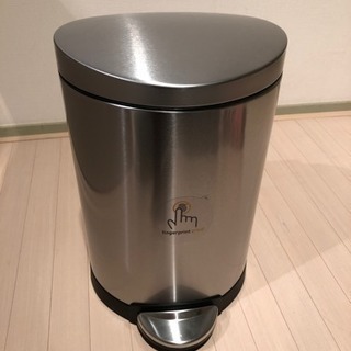 ステンレス製 未使用のゴミ箱