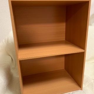 【取引中】２段カラーボックスあげます。