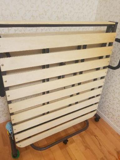 ニトリ シングルベッド 折り畳み式 すのこ