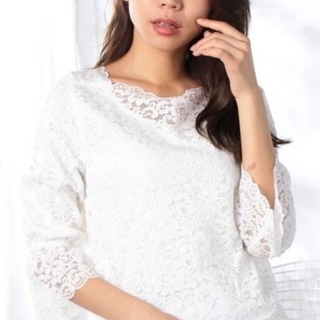 ファビュラスアンジェラ レースプルオーバー 美品