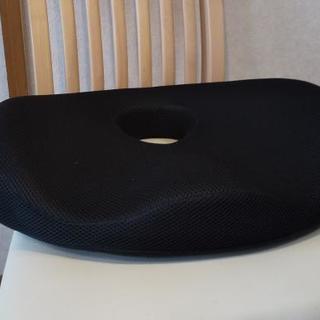 腰痛用クッション座布団