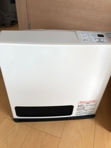 ガスファンヒーター