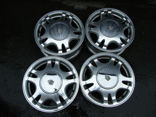 クラウン　15インチアルミ　セット　前橋市上小出町より