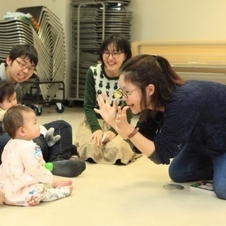 府中親子リトミックとリズムベビーマッサージ５月９日（木）