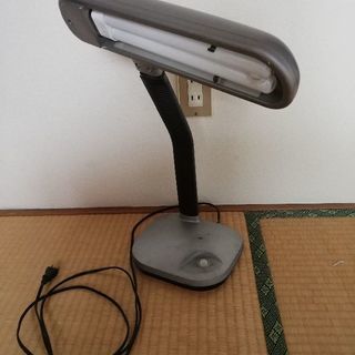 中古　デスクライト