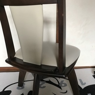 〔お話中です〕回転椅子 一脚だけです。の画像