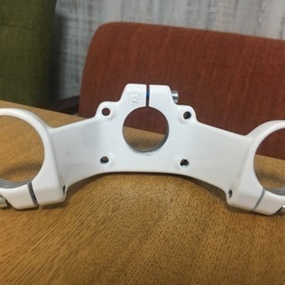 rockshox boxxer white トップクラウンの画像