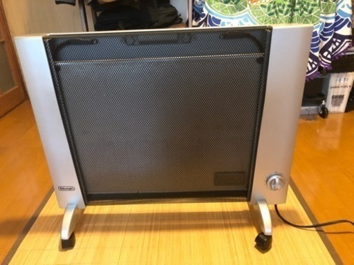 お値下げ: DeLonghi(デロンギ) パネル型遠赤外線マイカヒータ