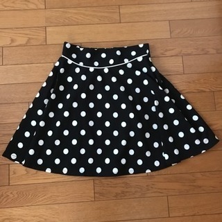 美品ドット柄フレアスカート