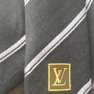 LOUISVUITTON ユニフォームの画像