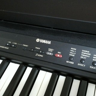 YAMAHA ポータブル電子ピアノ P-80の画像