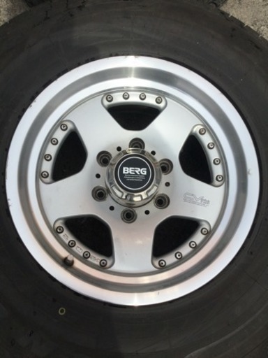 値下げ！ランクル プラド等 社外アルミ付 バリ溝 265/70R16 4本セット