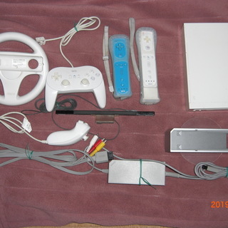 Wii　ソフト２７タイトル付（購入者決定)