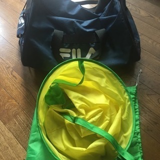 【お譲りします】FILA ボストンバッグ& ヘアカット用ケープ