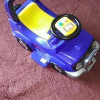 動かない電動自動車の画像