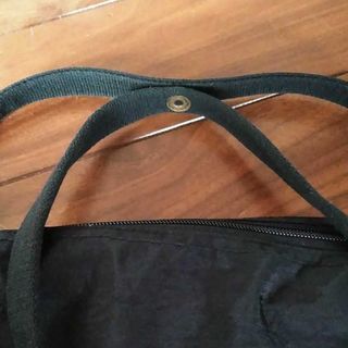 旅行バッグの画像