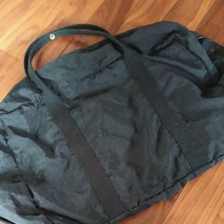 旅行バッグの画像