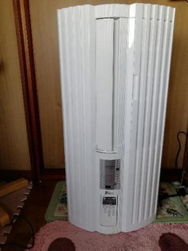 取引中 窓用エアコン トヨトミ