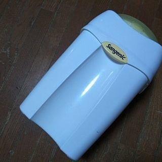 コンビ　紙おむつ処理ポット　においクルルンポイ