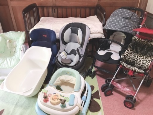 ベビーカー、チャイルドシート、歩行器、ベビー布団、おんぶ紐、その他色々