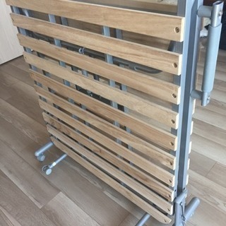 ［取引終了しました］折りたたみベッドの画像