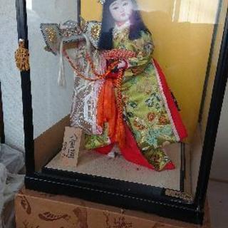 人形  