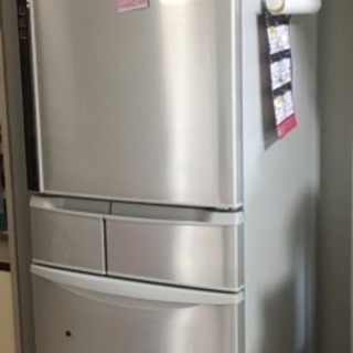 41Lの家族用冷蔵庫(2016年製)