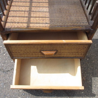 ☆地元のみ☆籐製　引き出し付き収納棚☆の画像