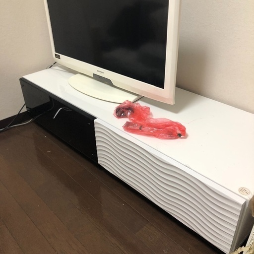 sureのテレビボード 美品