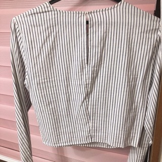 ブラウス zara GRL SLY GU WEGO ANAP bershkaの画像