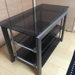 ガラス製 テレビ台の画像
