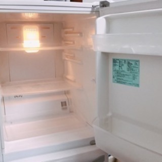 一人、二人暮らしの方にも☆大きすぎず小さすぎない冷蔵庫です！の画像