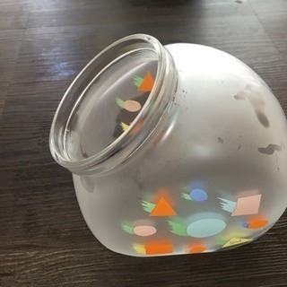 無料 ガラスの入れ物の画像