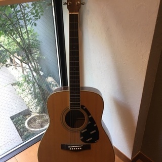 YAMAHA のアコースティックギター