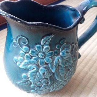 レトロブルー花瓶の画像