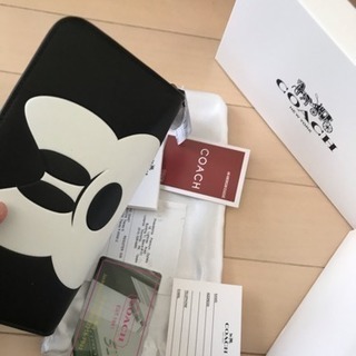 コーチ長財布ミッキー限定品の画像