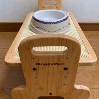 値下げ！ドギーマン ウッディーダイニング サイズM の画像